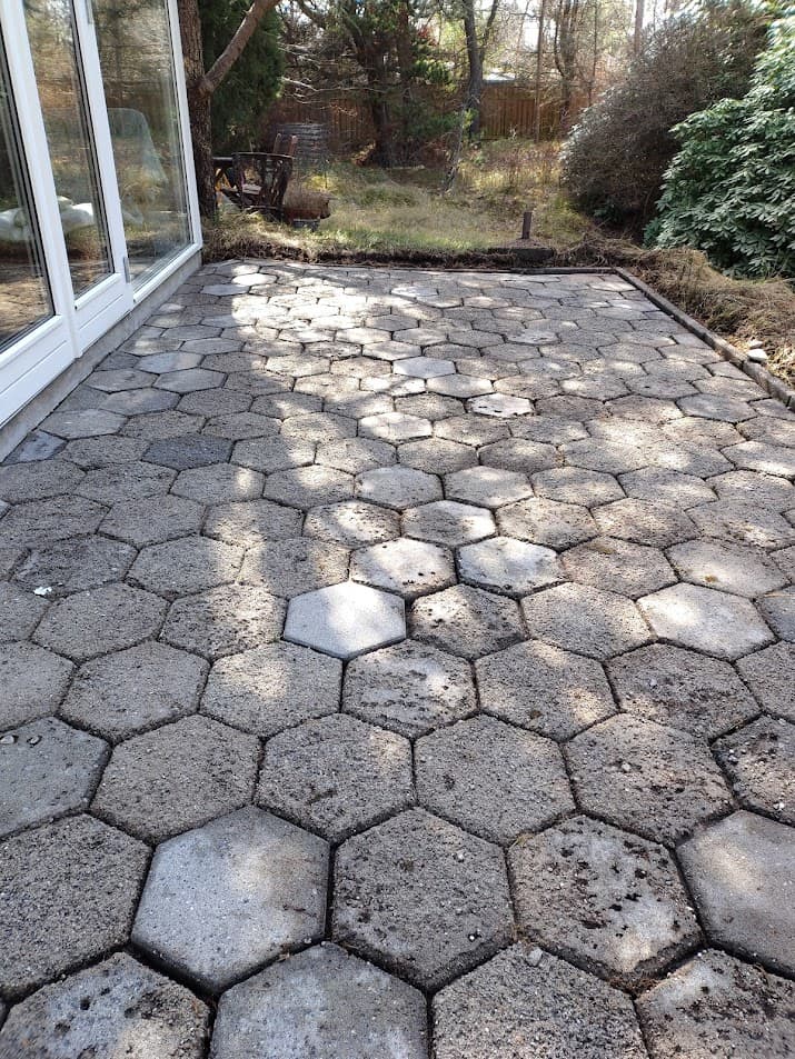 Hexagonale betonfliser – rensning
